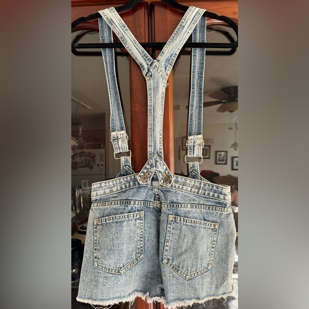 2 in 1 Convertible Removable Overall Shortall
Carmar Denim Short Distressed - Picture 5 of 9